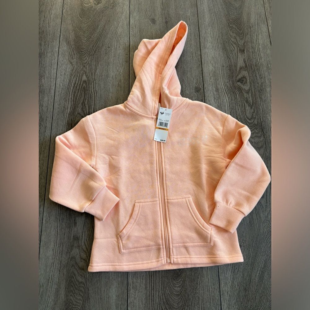 Roxy girl graphic sweater very soft and beautiful
